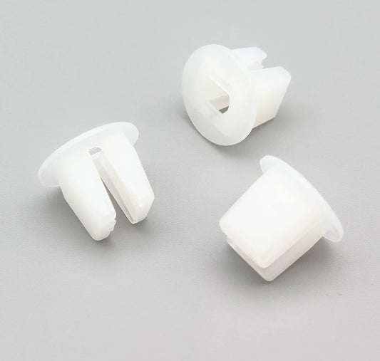 8mm Screw Grommet Retainers – Fits Nissan Leaf 2010–2017 (Bumper & Interior Panels)